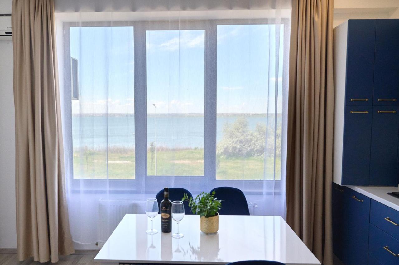 Alina Lake View Apartment Мамая Экстерьер фото
